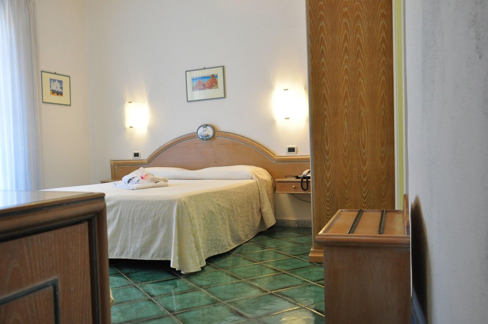 Hotel La Marticana Isquia Exterior foto
