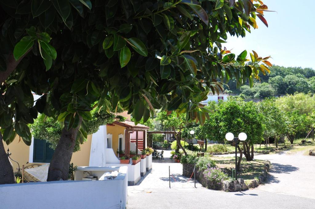 Hotel La Marticana Isquia Exterior foto